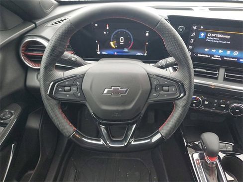 Certified 2025 Chevrolet Trax RS w/ Driver Confidence Package image 12