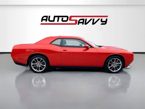 Used 2022 Dodge Challenger GT image 8