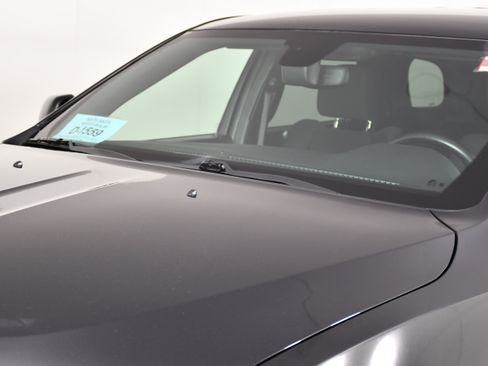 Used 2025 Dodge Durango GT AWD/4WD image 12