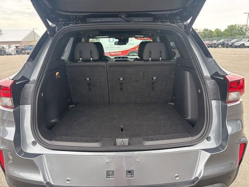 Used 2022 Chevrolet TrailBlazer RS w/ Sun and Liftgate Package AWD/4WD image 10