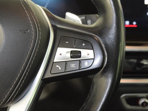 Used 2025 BMW X5 xDrive50e image 16