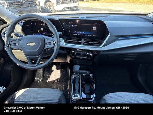 New 2026 Chevrolet Trax LT image 13