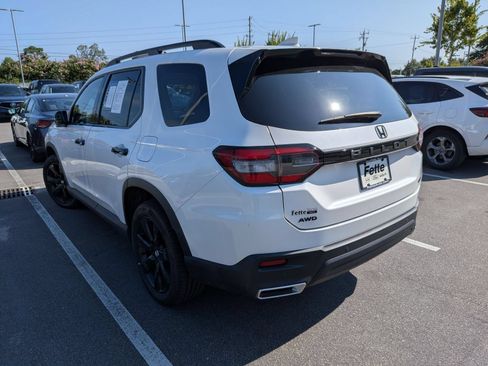 Used 2023 Honda Pilot Elite image 5