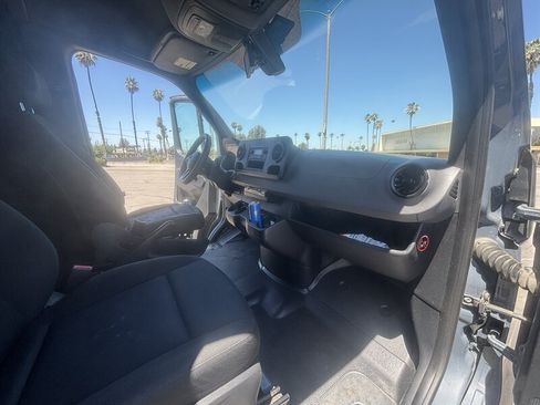 Used 2019 Mercedes-Benz Sprinter 170 image 13