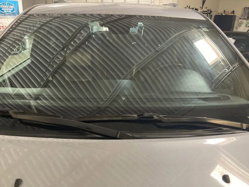 Used 2018 Jeep Grand Cherokee Limited AWD/4WD image 13