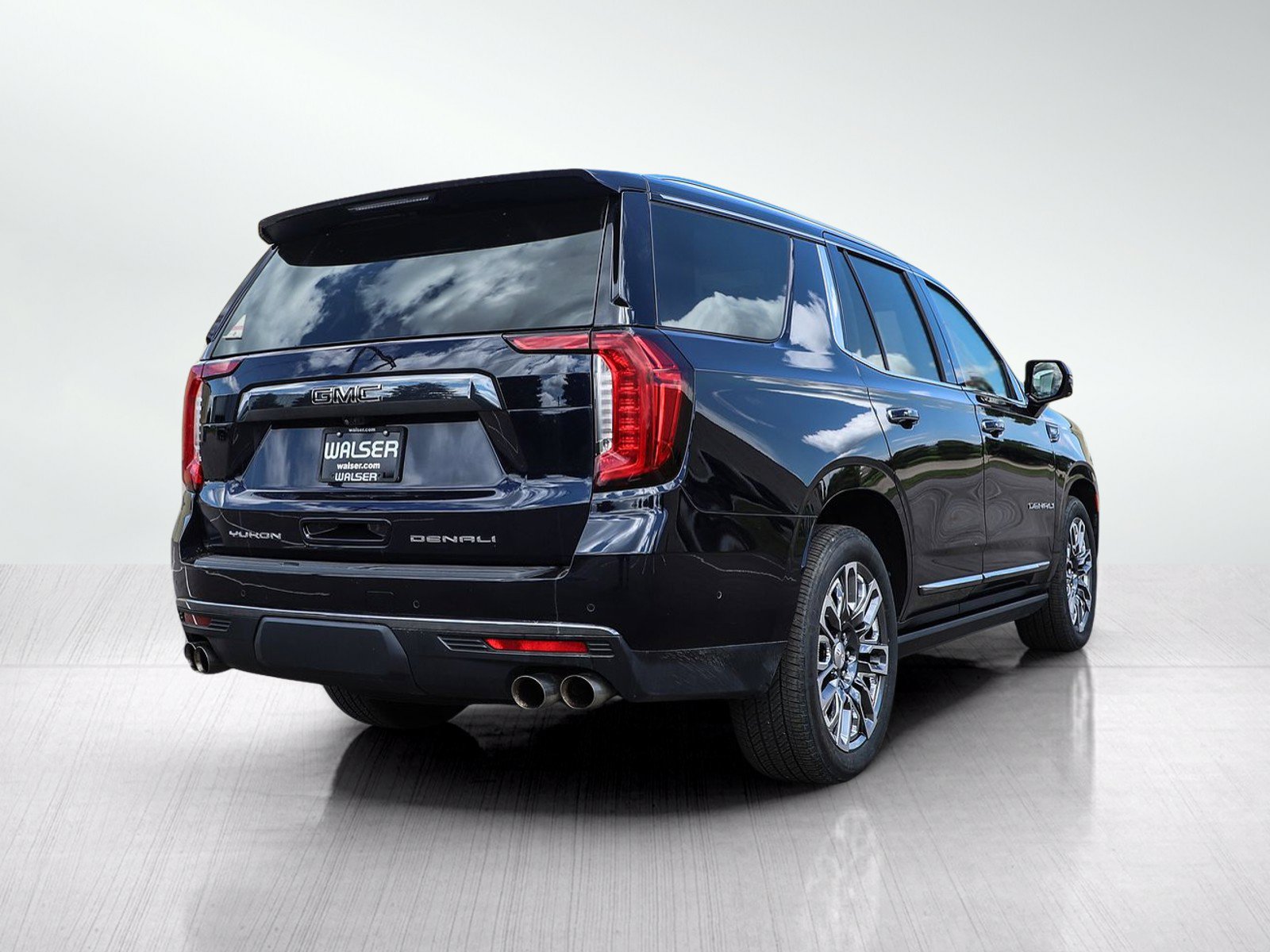Used 2023 GMC Yukon Denali Ultimate AWD/4WD image 5