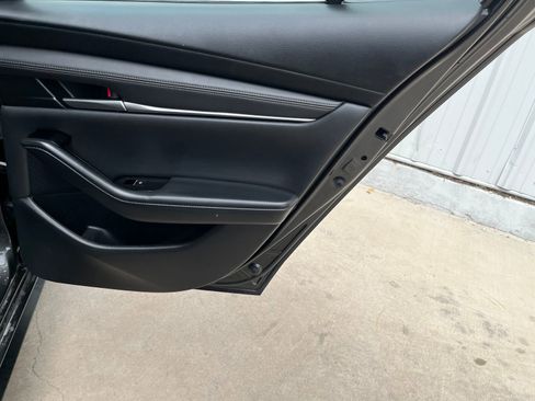 Used 2024 MAZDA MAZDA3 s FWD image 15