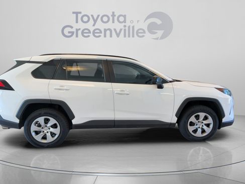 Used 2020 Toyota RAV4 LE AWD/4WD image 7