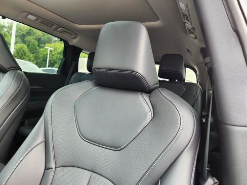 Certified 2026 INFINITI QX60 Luxe w/ Cargo Package AWD/4WD image 11