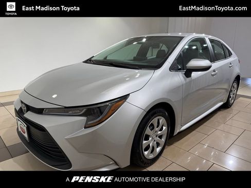 Certified 2024 Toyota Corolla LE image 1