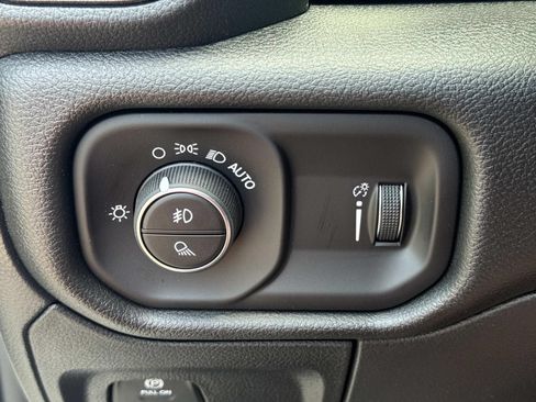 New 2026 RAM 1500 Express RWD image 20