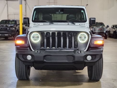 Used 2022 Jeep Wrangler Unlimited Sport AWD/4WD image 2