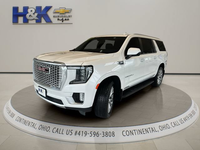 Used 2023 GMC Yukon XL Denali AWD/4WD image 3