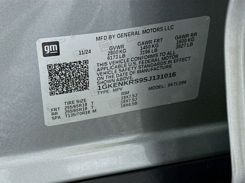 Used 2025 GMC Acadia Elevation image 12