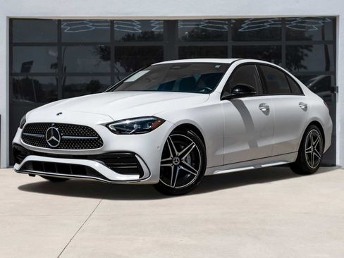 Used 2022 Mercedes-Benz C 300 4MATIC Sedan image 1