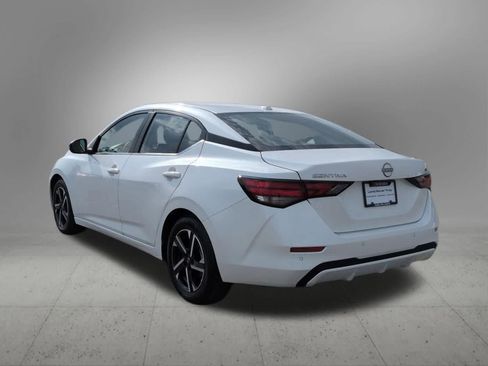 Used 2024 Nissan Sentra SV image 4