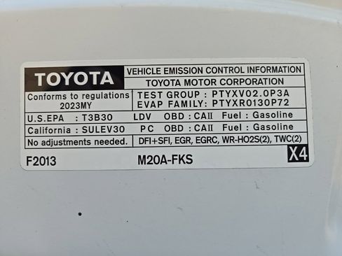 Used 2023 Toyota Corolla LE image 31