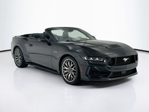 Used 2024 Ford Mustang GT Premium RWD image 3