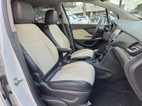 Used 2021 Buick Encore Preferred w/ Safety Package FWD image 14