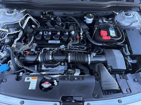 Used 2018 Honda Accord Sport image 30