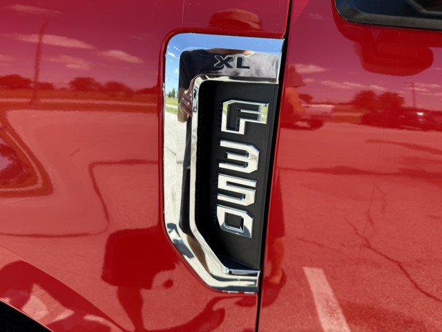 Used 2017 Ford F350 XL w/ Power Equipment Group AWD/4WD image 25