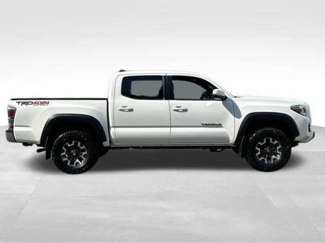 Used 2023 Toyota Tacoma TRD Off-Road AWD/4WD image 6