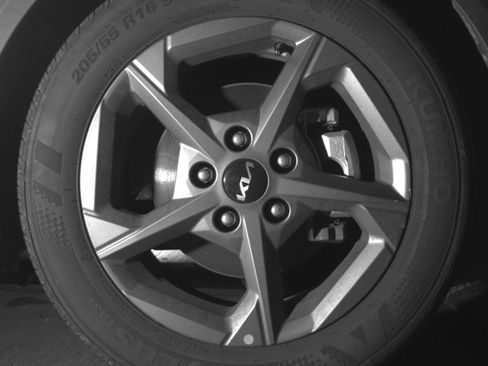 Used 2025 Kia K4 LXS image 13