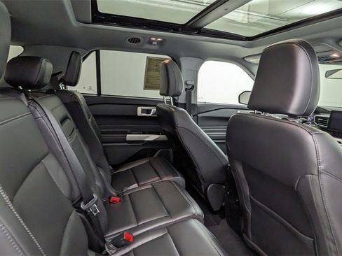 Certified 2023 Ford Explorer XLT w/ Equipment Group 202A image 41