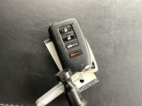 Used 2013 Lexus ES 300h w/ Luxury Pkg FWD image 36