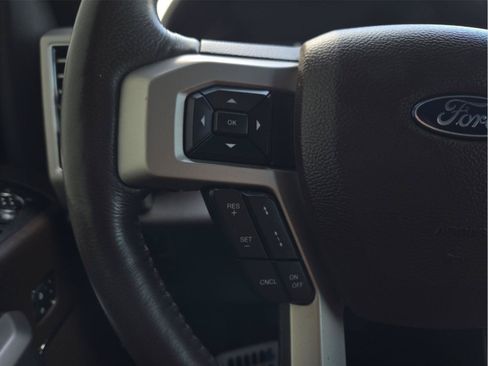 Used 2020 Ford F150 King Ranch w/ Equipment Group 601A Luxury AWD/4WD image 15