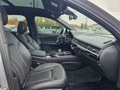 Used 2019 Audi Q7 3.0T Premium Plus w/ Premium Plus Package image 12