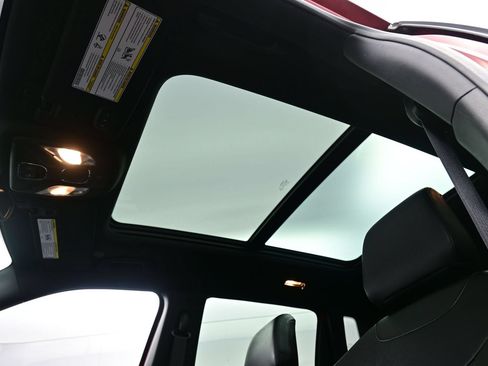 Used 2022 Jeep Compass Limited w/ (RED) Package AWD/4WD image 19