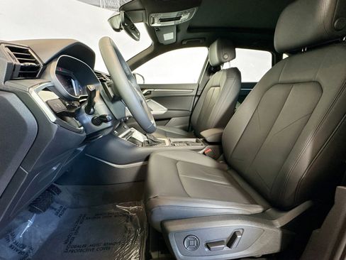 New 2025 Audi Q3 2.0T Premium image 17