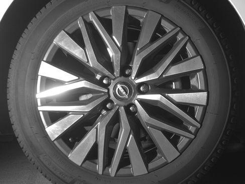 Used 2025 Nissan Altima 2.5 SV FWD image 12