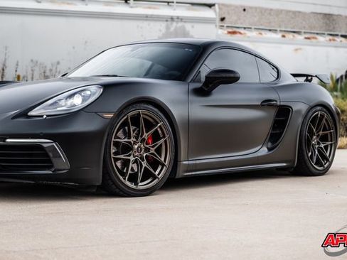 Used 2017 Porsche 718 Cayman image 36