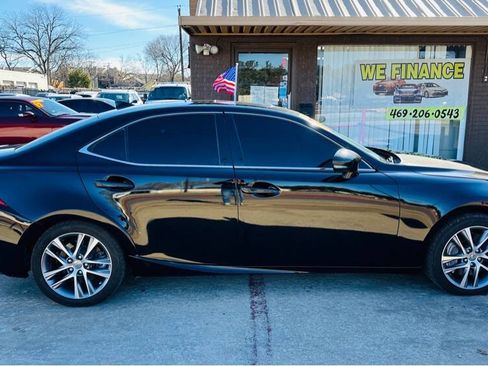 Used 2019 Lexus IS 300 image 6