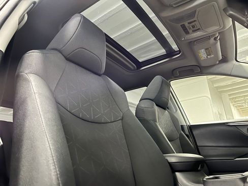 Certified 2019 Toyota RAV4 XLE w/ Carpet Mat Package image 21