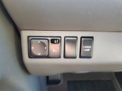 Used 2020 Nissan Frontier SV image 22