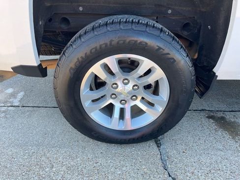 Used 2018 Chevrolet Silverado 1500 LT w/ All Star Edition image 7