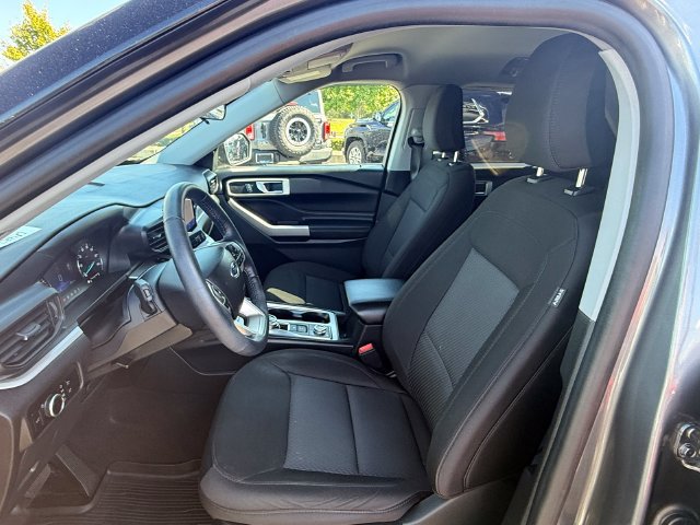 Certified 2023 Ford Explorer XLT AWD/4WD image 6