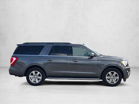 Used 2018 Ford Expedition Max XLT w/ Equipment Group 202A RWD image 3