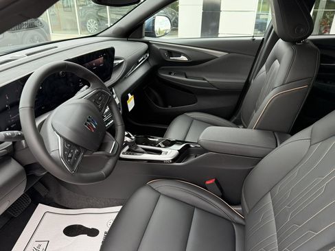 New 2026 Buick Envista Avenir FWD image 11
