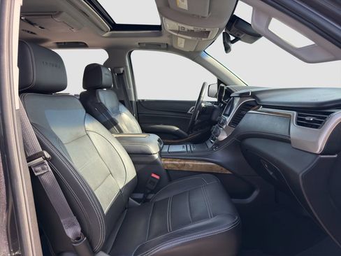 Used 2017 GMC Yukon Denali w/ Open Road Package AWD/4WD image 17