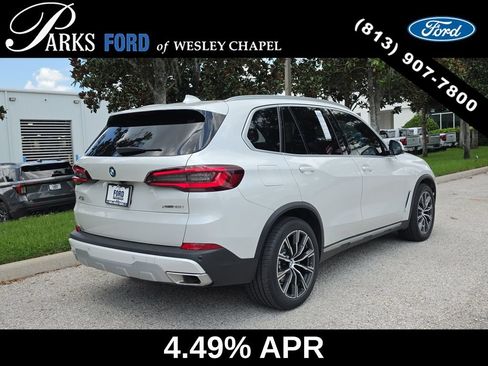 Used 2023 BMW X5 xDrive40i w/ Premium Package AWD/4WD image 5