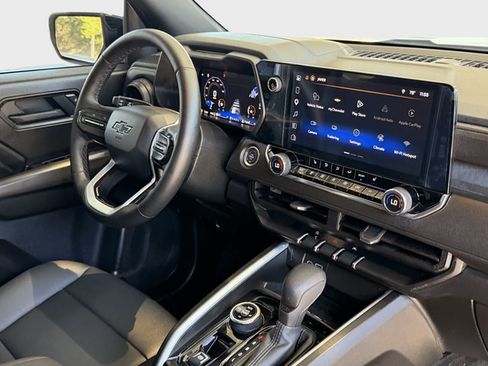 Used 2026 Chevrolet Colorado Trail Boss AWD/4WD image 17