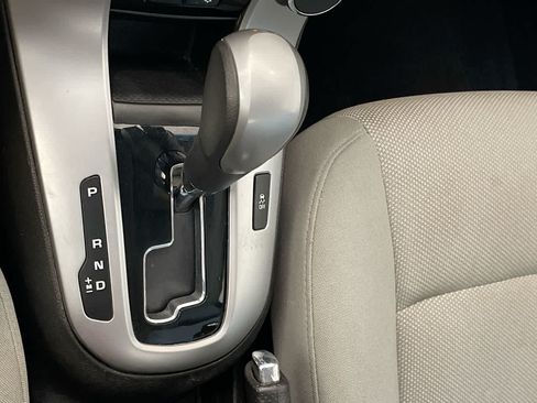 Used 2016 Chevrolet Cruze LT w/ Technology Package FWD image 19