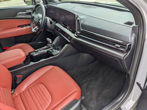 Certified 2024 Kia Sportage SX image 14