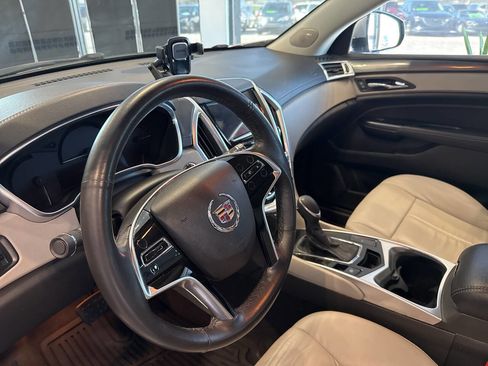 Used 2013 Cadillac SRX FWD image 16