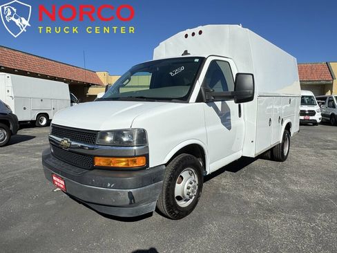 Used 2019 Chevrolet Express 3500 3500 w/ Power Convenience Package image 7