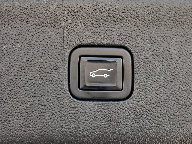 Used 2023 Buick Enclave Avenir w/ Trailering Package, 5000 lbs. AWD/4WD image 32